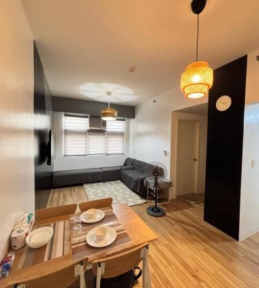 Holland Park Condominium