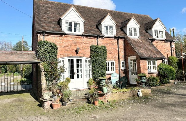 Holly Cottage