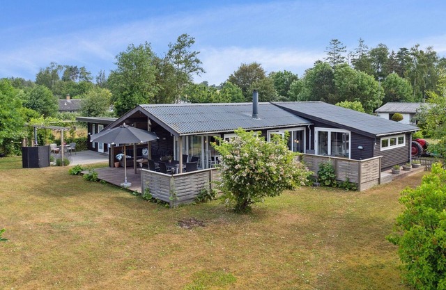 "Holmwith" - 200m from the sea by Interhome