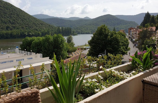 Holyday House with Panoramic view in Piediluco