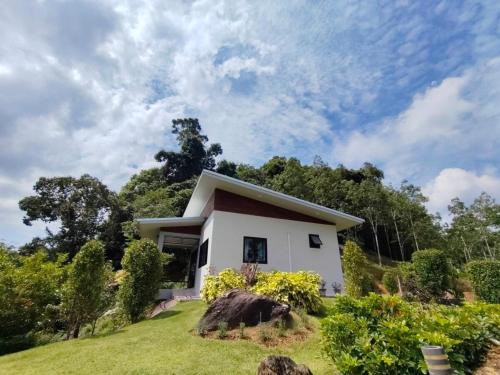 Home de hill pool villa