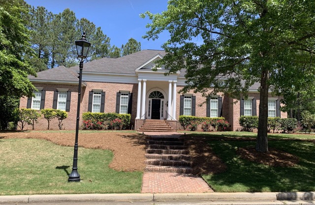 Home for the Masters 4 miles away from Augusta National