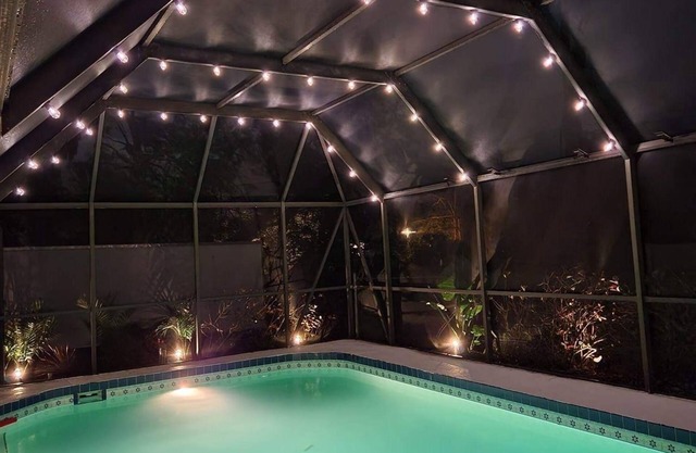 Home in Englewood/heated pool