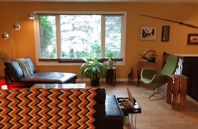 Home on large park like lot. Close to beaches, Prov parks & festival grounds.