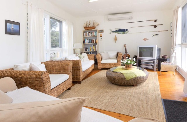 HOME SWEET HOME - MOUNT MARTHA