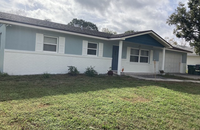 Home w/ golf course access & nature trails!