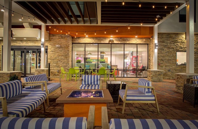 Home2 Suites by Hilton Lake Charles, LA
