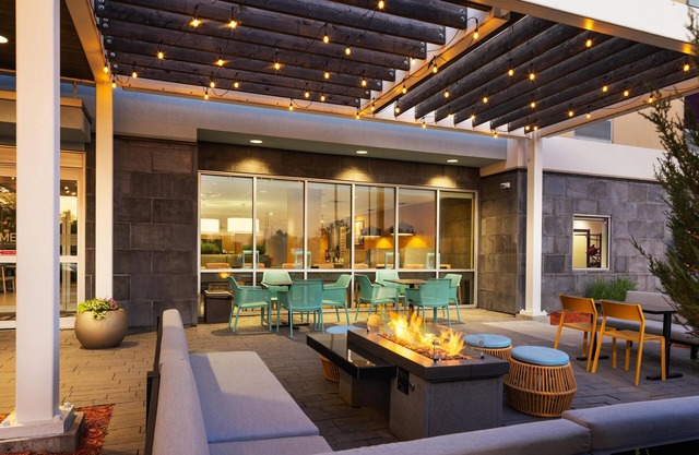 Home2 Suites by Hilton Roseville Minneapolis