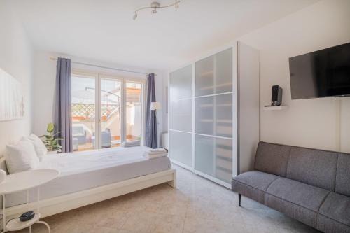 Homeby, Savena Terrace Apartment