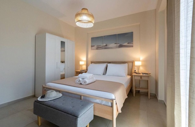 HomeEasy Apartments G2