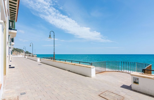 HomeHolidaysRentals Buda - Costa Barcelona