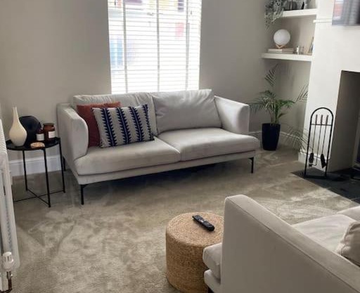 Homely 2-bed Terrace with Log Burner