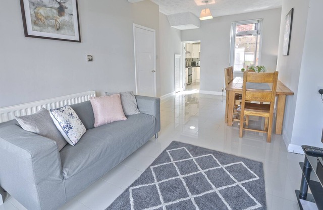 Homely 2BR, Belfast City, Ballyhackamore 8min walk☕️