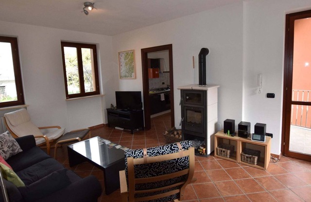 Homely Apartment with Roof Terrace, Garden Furniture, Garage
