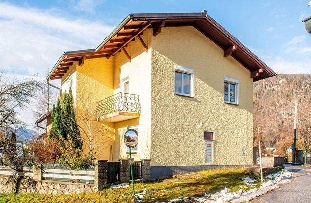 Homely Apartment in Bad Ischl with Balcony