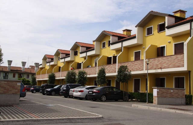 Homely flat in a residence with pool in Rosolina
