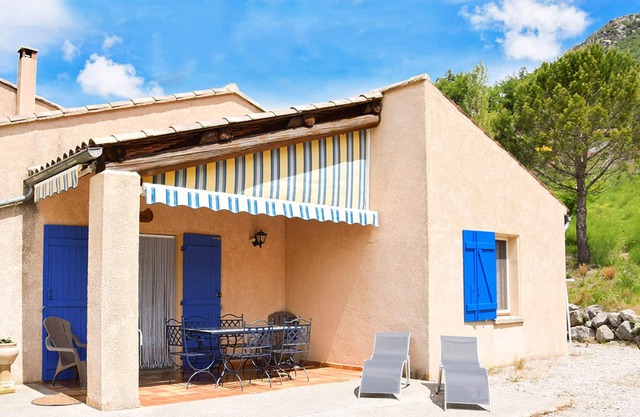 Homerez - Amazing apartement for 6 ppl. with shared pool at La Roche-sur-le-Buis