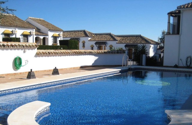 Homerez - Amazing house for 6 ppl. with shared pool at Hornachuelos