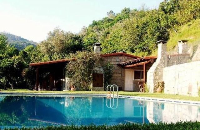 Homerez - Amazing villa for 4 ppl. with swimming-pool at Caniçada
