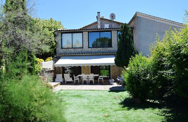 Homerez - Apartement for 6 ppl. with swimming-pool at La Roche-sur-le-Buis