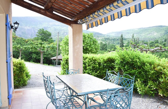 Homerez - Apartment in La Roche-sur-le-Buis