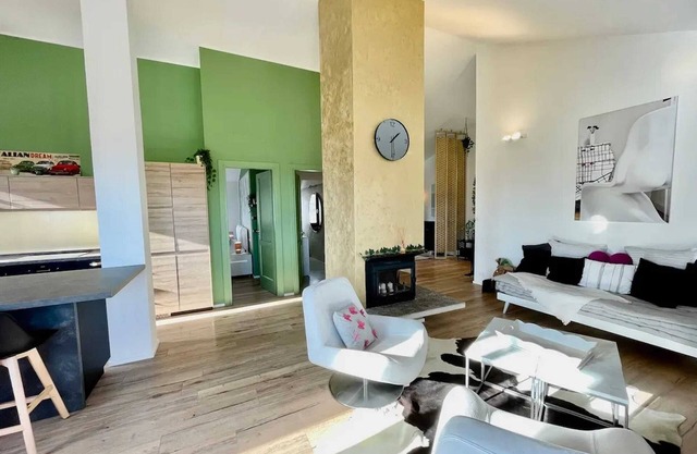 Homerez - Apartment in Nebbiuno