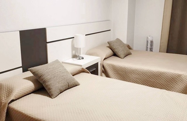 Homerez - Apartment in Yepes with View