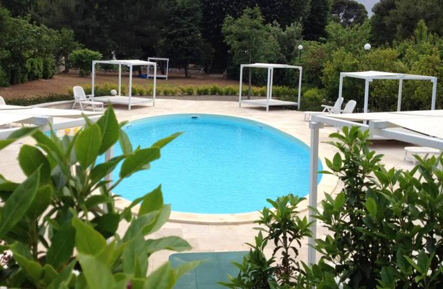 Homerez - Appartement 9 km away from the beach for 8 ppl. with shared pool