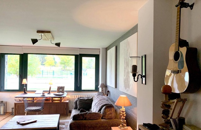 Homerez - Appartement 2 km away from the slopes for 6 ppl. with shared pool