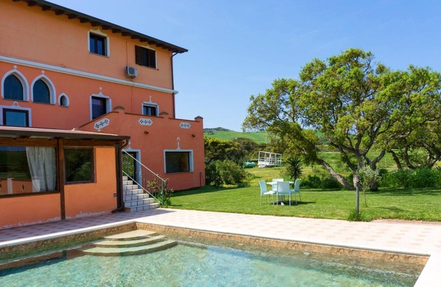 Homerez - Appartement 4 km away from the beach for 6 ppl. with shared pool