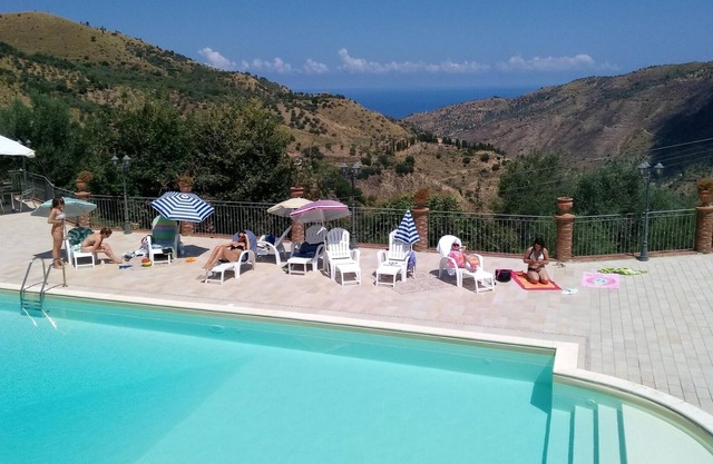 Homerez - Appartement 5 km away from the beach for 4 ppl. with shared pool