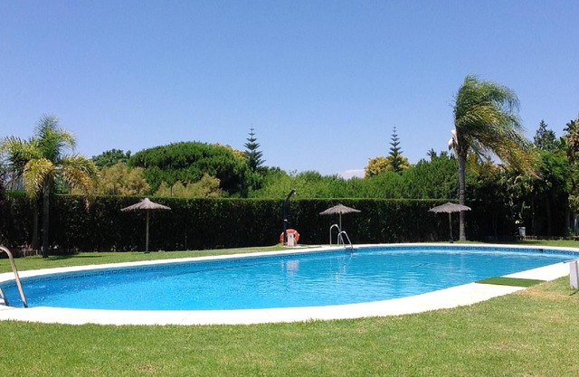 Homerez - Appartement 2 km away from the beach for 7 ppl. with shared pool