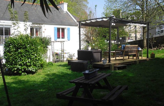 Homerez - Apt in Morlaix with fireplace