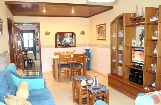 Homerez - Beautiful appartement for 4 ppl. with balcony at Gafanha da Nazaré