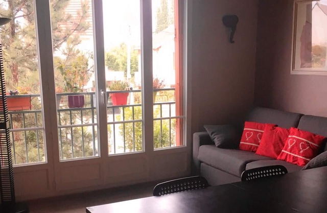 Homerez - Beautiful studio for 2 ppl. at Deuil-la-Barre