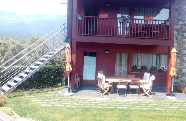 Homerez - Beautiful appartement for 6 ppl. with garden and balcony at Lleida