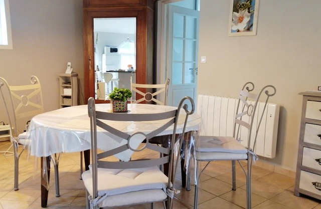 Homerez - Beautiful house for 2 ppl. with garden and terrace at Sisteron