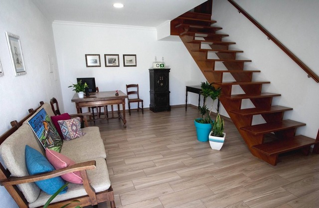 Homerez - Big house for 19 ppl. with sea view and garden at Urzelina