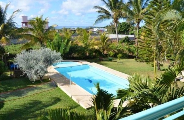 Homerez - Big villa for 15 ppl. with swimming-pool at Trou D'Eau Douce, Flacq