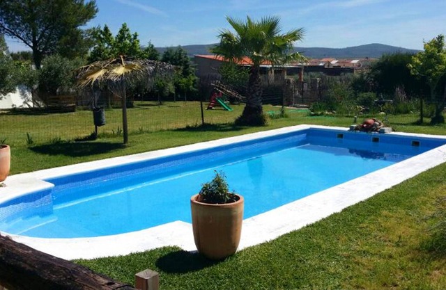 Homerez - Big villa for 12 ppl. with swimming-pool and jacuzzi at Mirandilla
