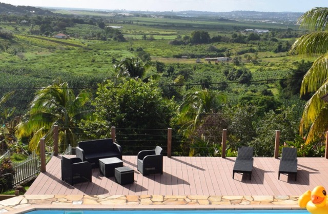 Homerez - Big villa for 10 ppl. with swimming-pool, sea view and garden at Ducos