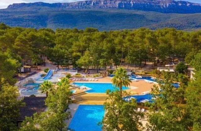 Homerez - Bungalow in Nans-les-Pins