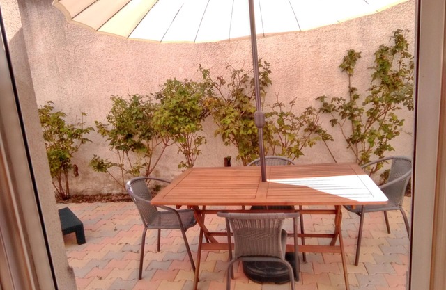 Homerez - Charming House near Marseille with Garden and Terrace