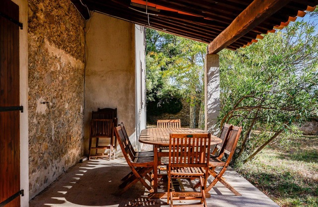 Homerez - Charming house near Lagrasse with shared pool