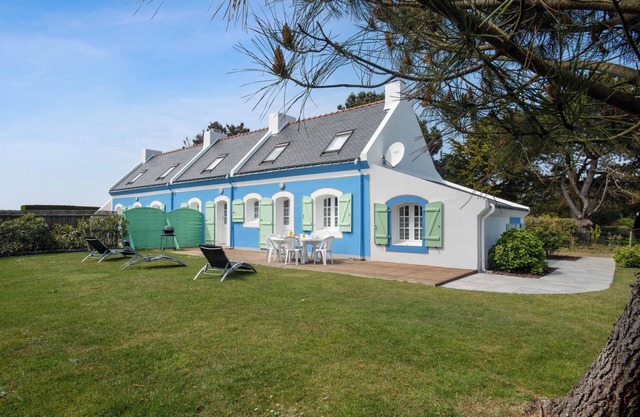 Homerez - Charming House in Bangor with Garden and Fireplace