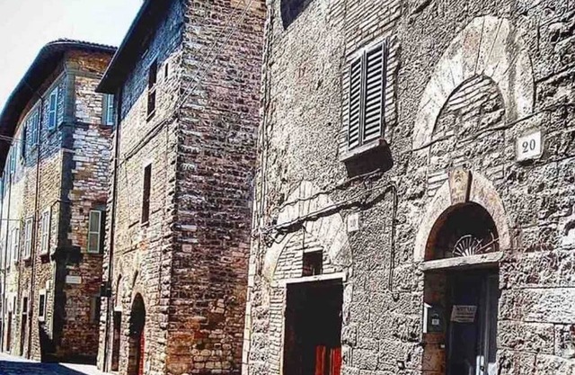 Homerez - Charming House in Gubbio with Mountain View