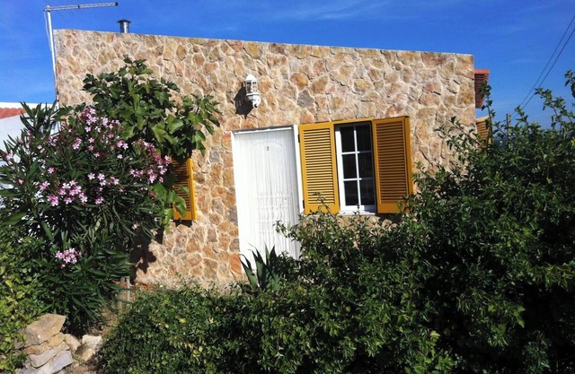 Homerez - Charming house in Nazaré with terrace and parking