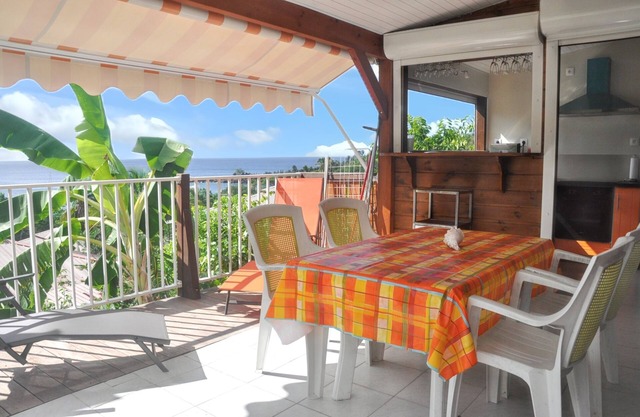 Bungalow Chambres À Bouillante La Plage Avec Vue Sur Mer Jardin Aménagé Et 