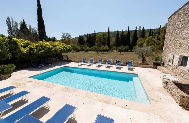 Homerez - Cosy studio in Valaurie with shared pool 40 m²