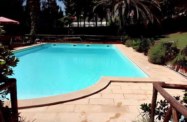 Homerez - Cozy House with Pool in Carreiras, 25m²